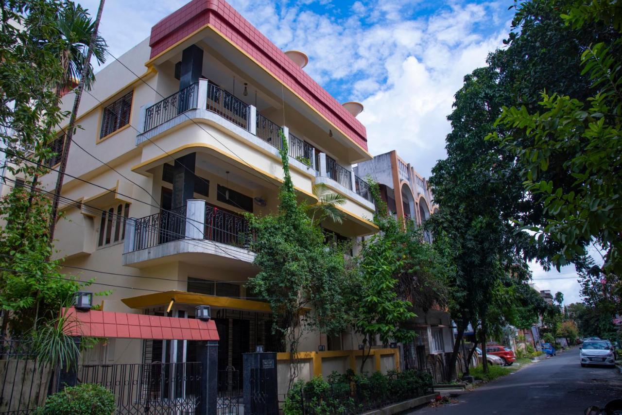 J'S Nest Hotel Calcutta Buitenkant foto
