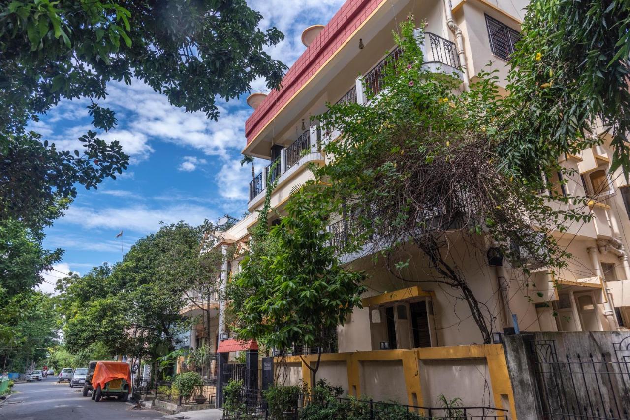 J'S Nest Hotel Calcutta Buitenkant foto