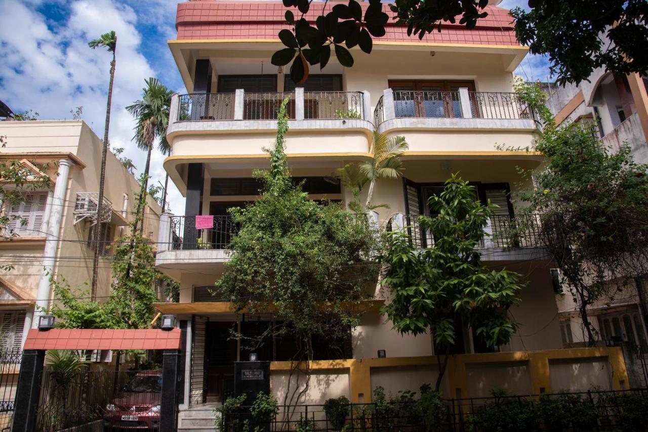 J'S Nest Hotel Calcutta Buitenkant foto
